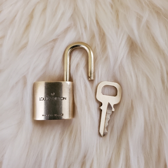 Louis Vuitton Gold Brass Hardware Lock & Key #304 - Picture 2 of 5